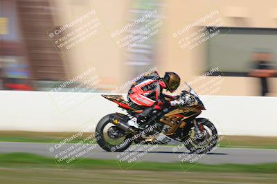 media/Feb-13-2022-CRA (Sun) [[c08943dfb2]]/Race 8/Speed Shots/